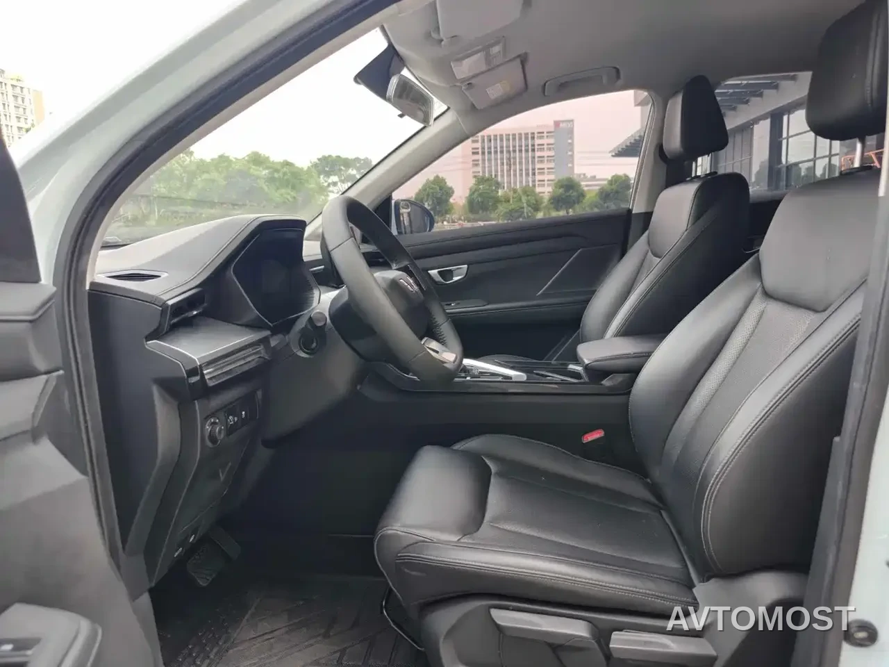 Wuling Xingchen 2022 2.0L DHT Electric Power Edition — фото 4