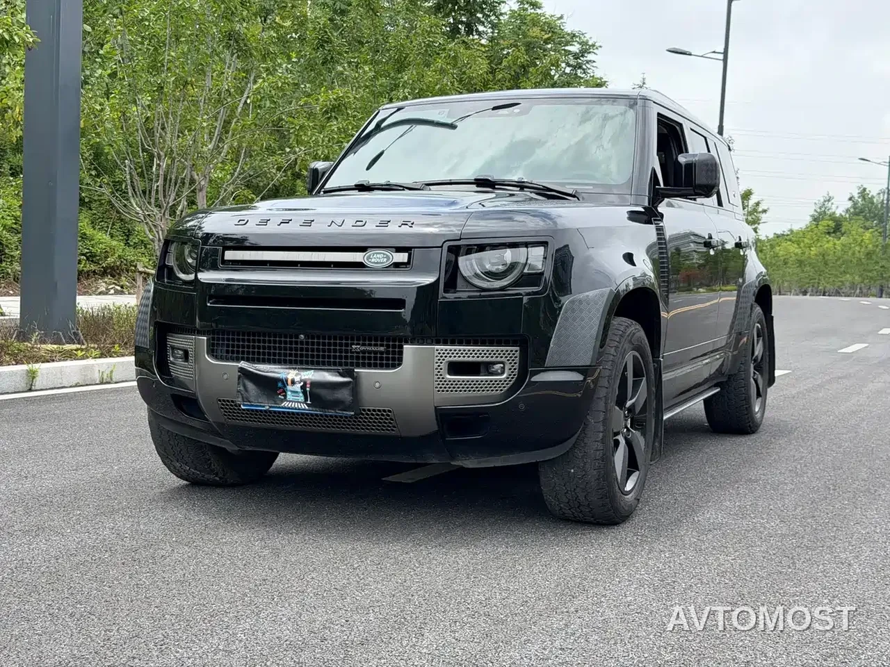 Land Rover Defender 2022 110 P400 X-DYNAMIC HSE — фото 1