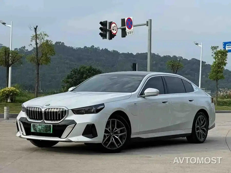 BMW i5 2024 eDrive 35L M Sport Package