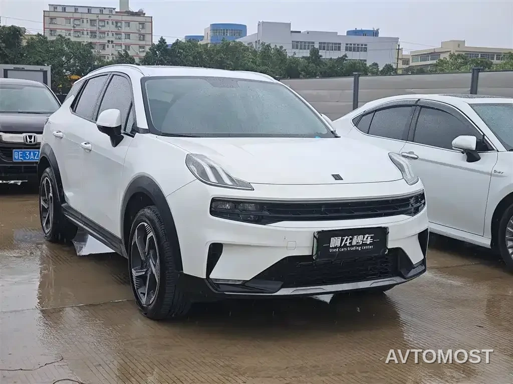 Lynk & Co 06 EM-P 2022 PHEV 84KM Range Pro — фото 3