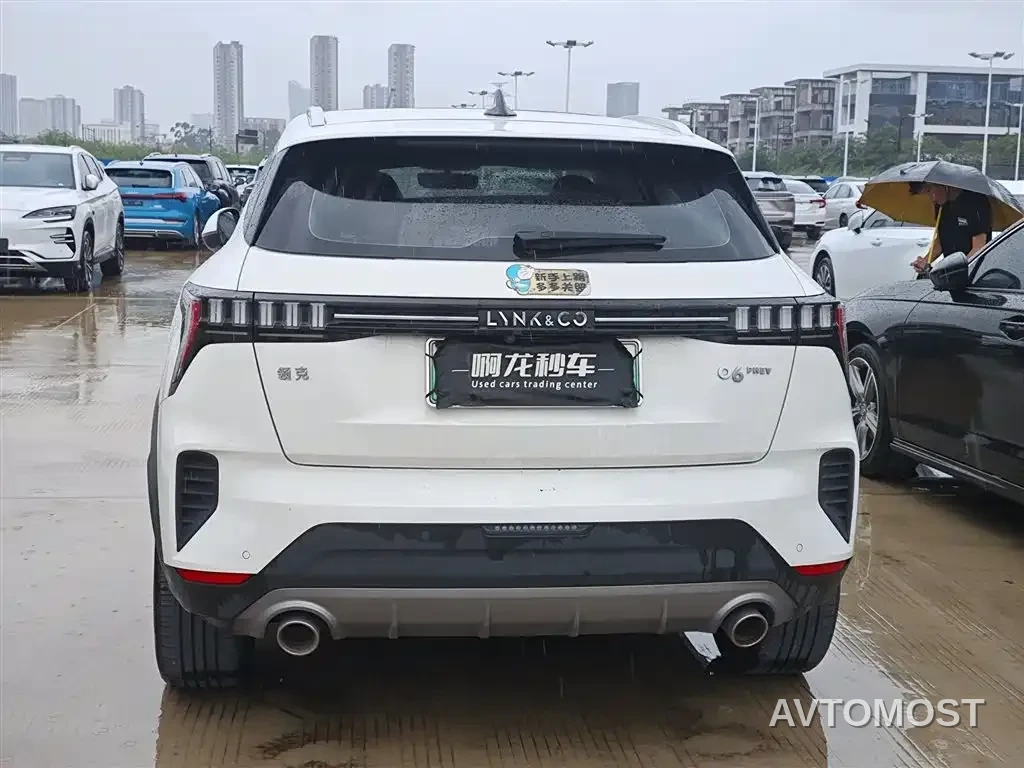 Lynk & Co 06 EM-P 2022 PHEV 84KM Range Pro — фото 7