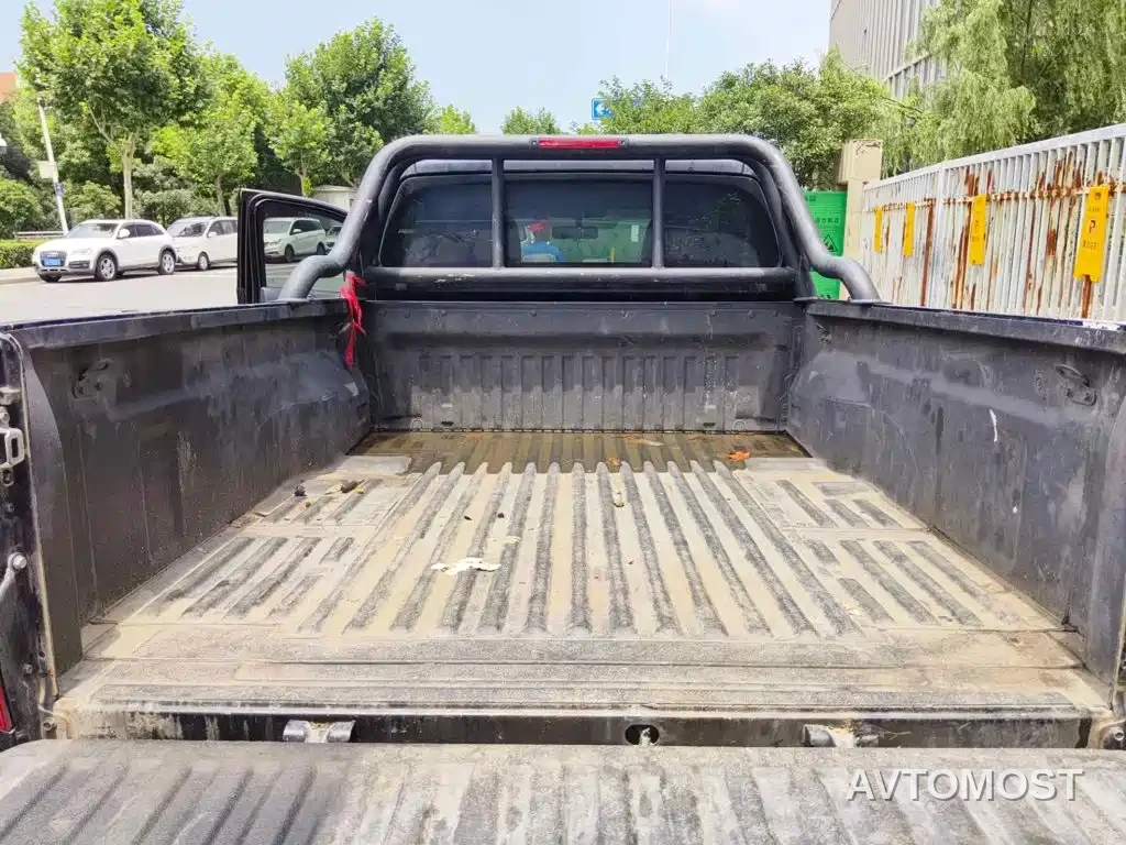 Dongfeng Rich 6 Pro 2024 2.3T Automatic 4WD Diesel Luxury Long Cargo Box — фото 5
