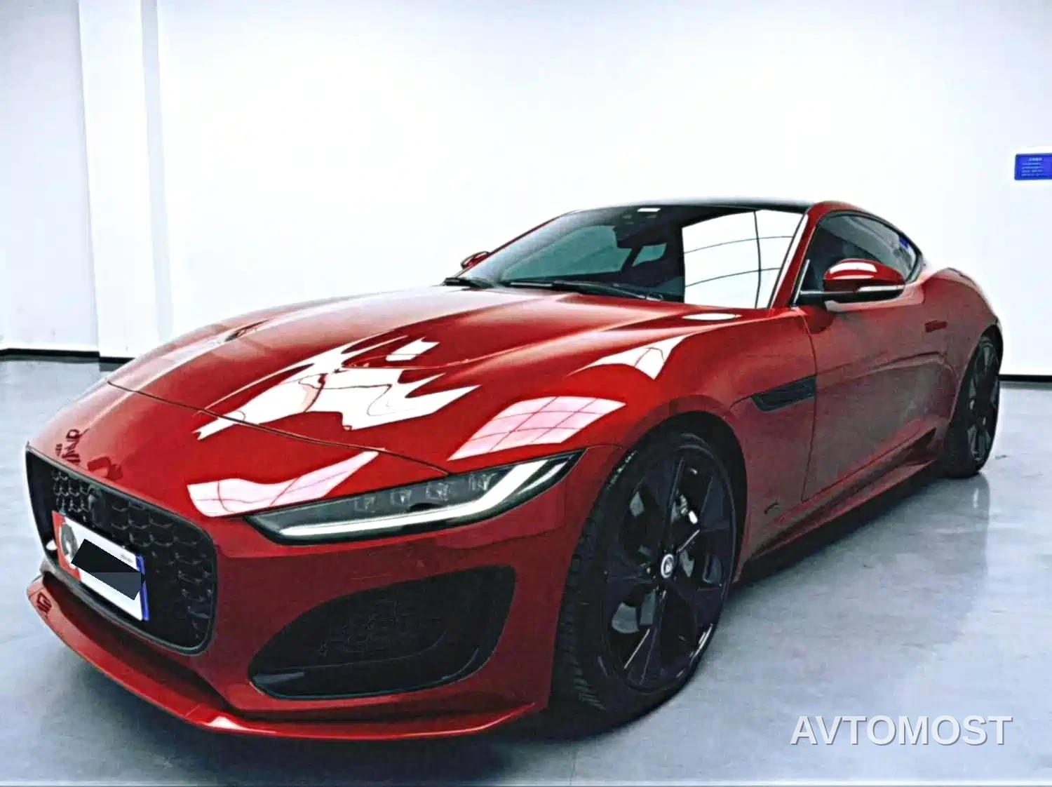 Jaguar F-TYPE 2024 P300 75th Anniversary Collector's Hardtop Edition