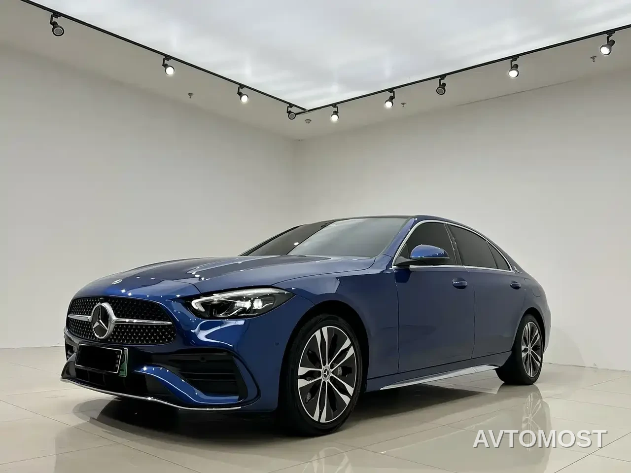 Mercedes-Benz C-Class New Energy 2023 C 350 eL — фото 1