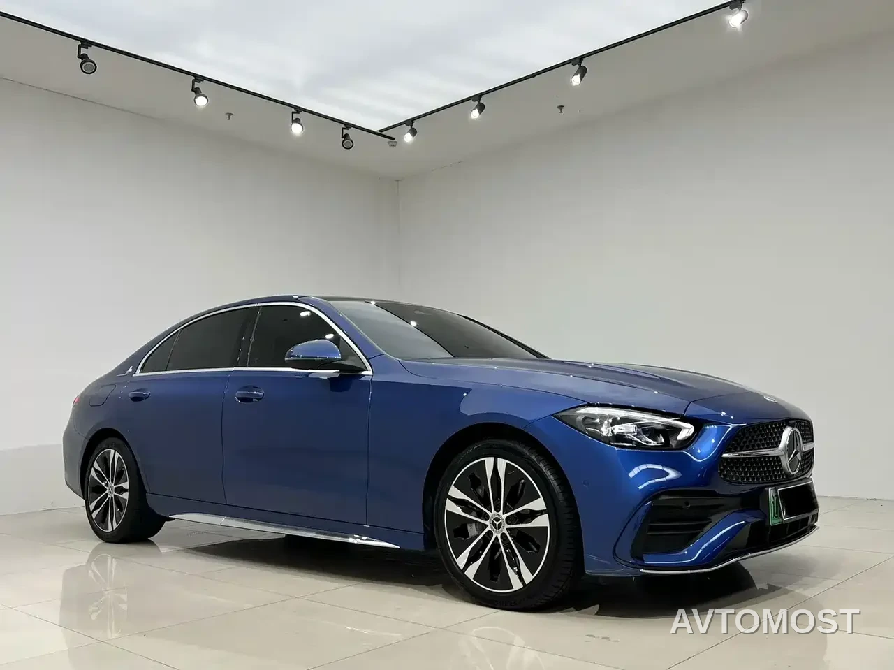 Mercedes-Benz C-Class New Energy 2023 C 350 eL — фото 2