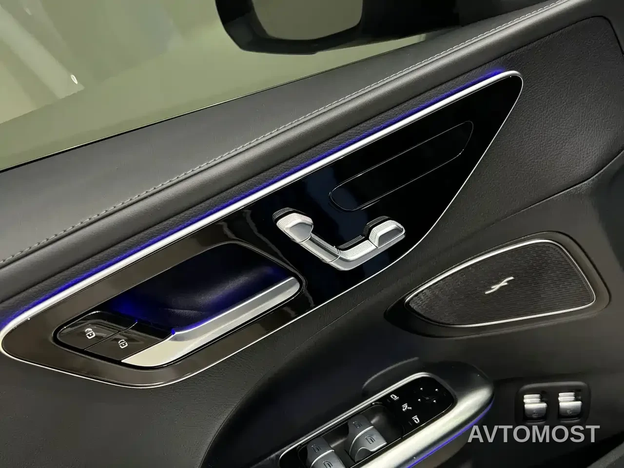 Mercedes-Benz C-Class New Energy 2023 C 350 eL — фото 7