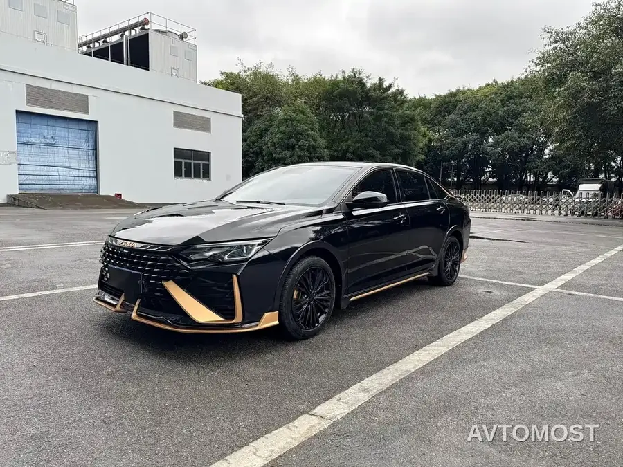 Dongfeng Aeolus Yixuan MAX 2021 1.5T Dark Night Holy Light Edition (Hybrid)