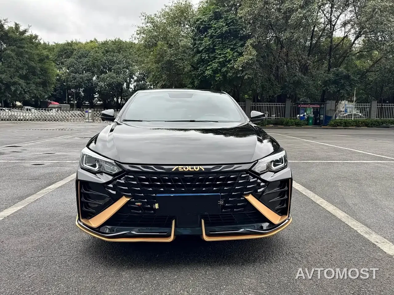 Dongfeng Aeolus Yixuan MAX 2021 1.5T Dark Night Holy Light Edition (Hybrid) — фото 2