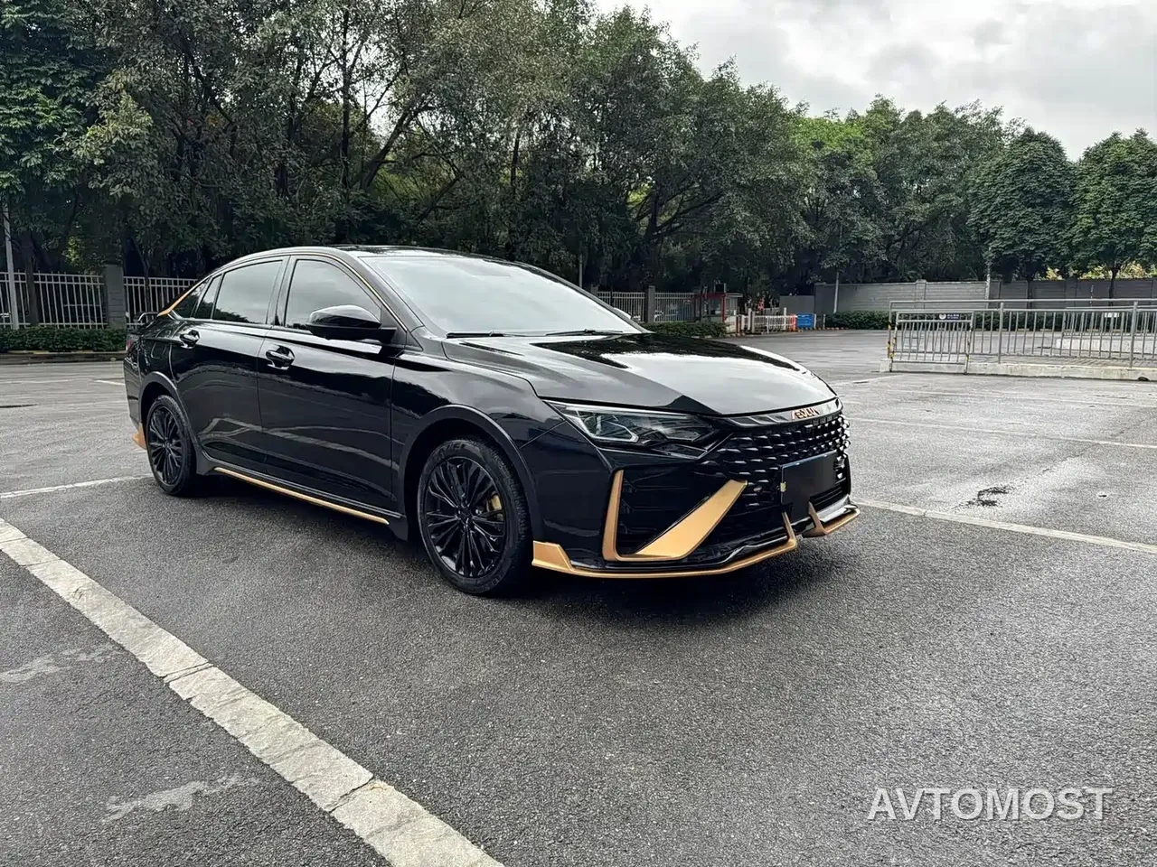 Dongfeng Aeolus Yixuan MAX 2021 1.5T Dark Night Holy Light Edition (Hybrid) — фото 3