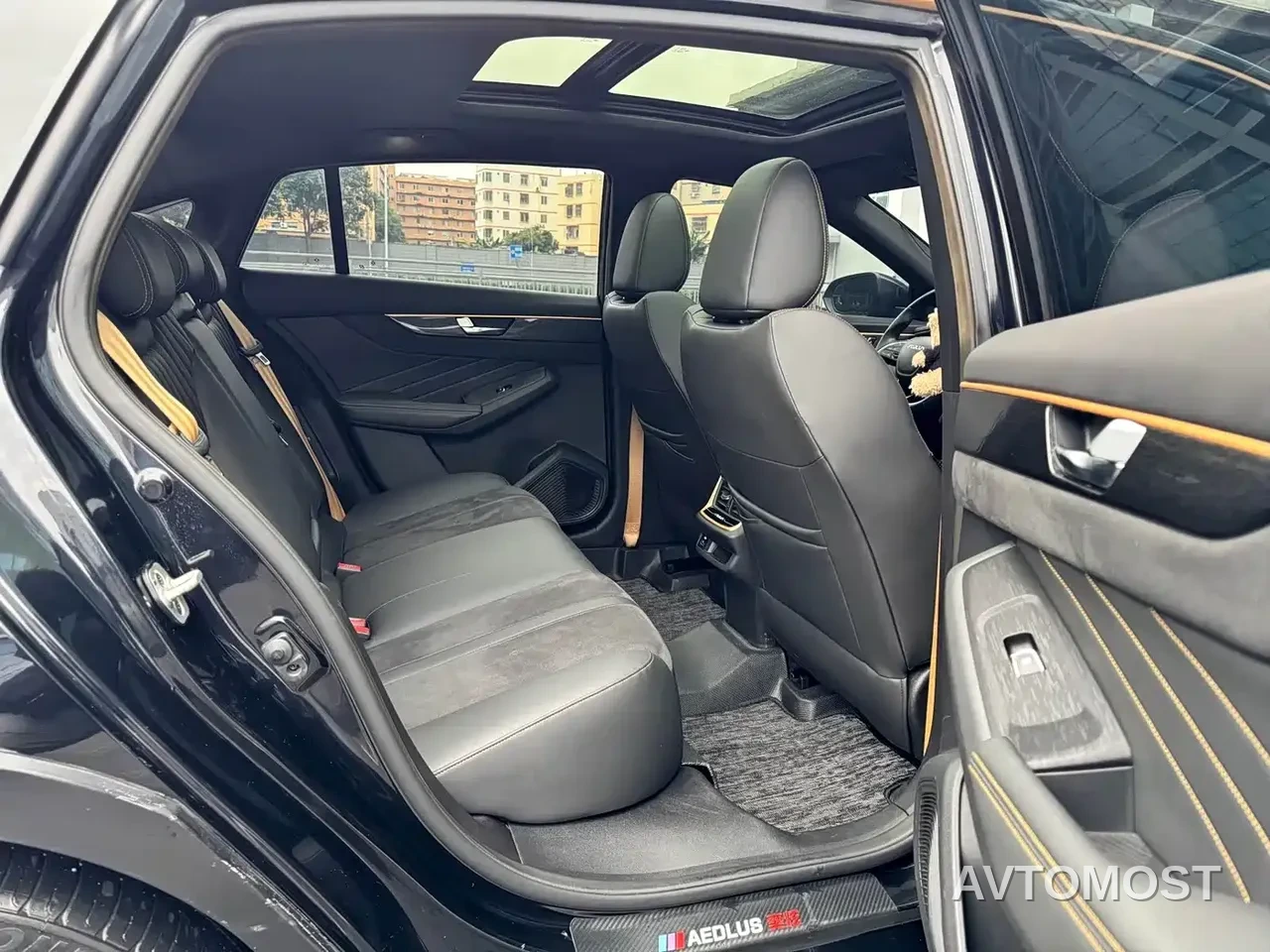 Dongfeng Aeolus Yixuan MAX 2021 1.5T Dark Night Holy Light Edition (Hybrid) — фото 9