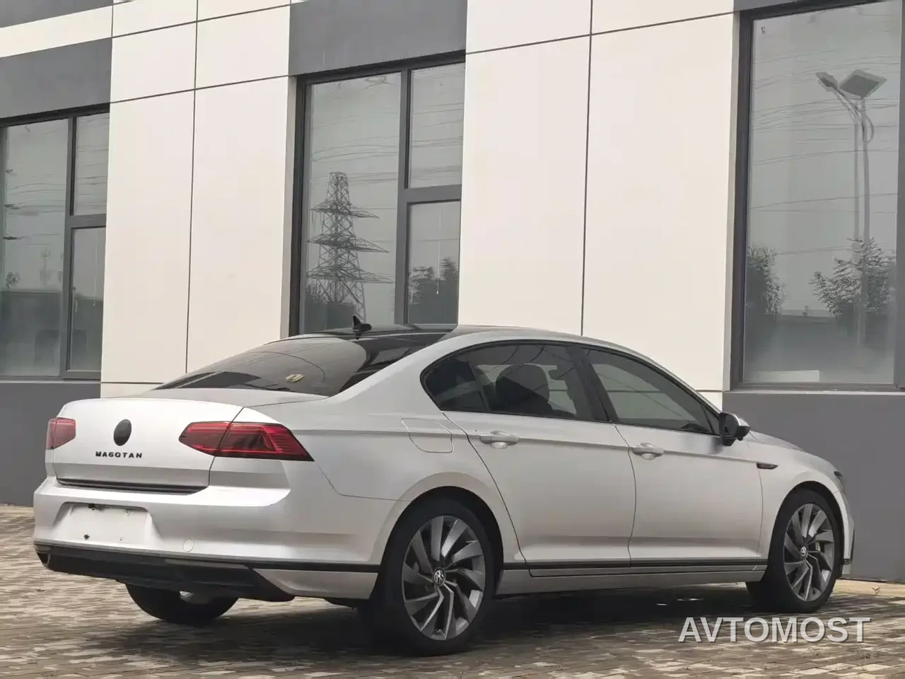 Volkswagen Magotan GTE Plug-in Hybrid 2020 GTE Luxury — фото 7