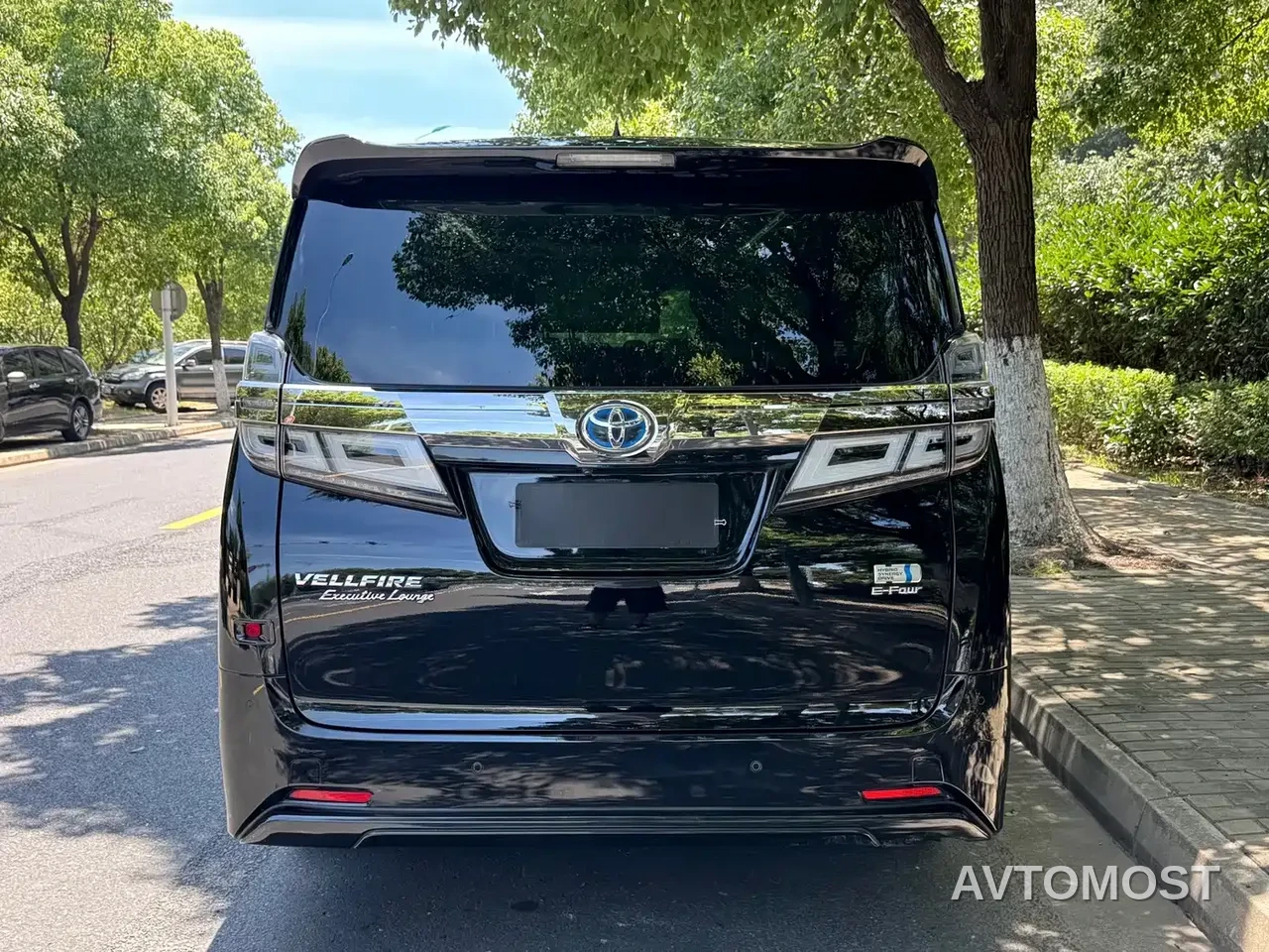 Toyota Vellfire 2020 Twin Engine 2.5L HV Premium Edition — фото 5