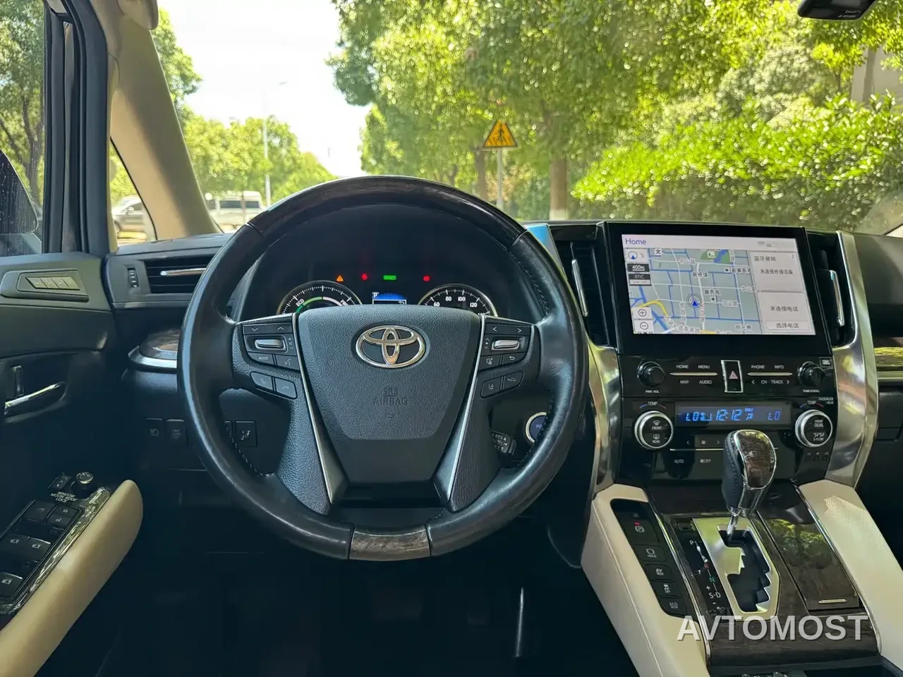Toyota Vellfire 2020 Twin Engine 2.5L HV Premium Edition — фото 14