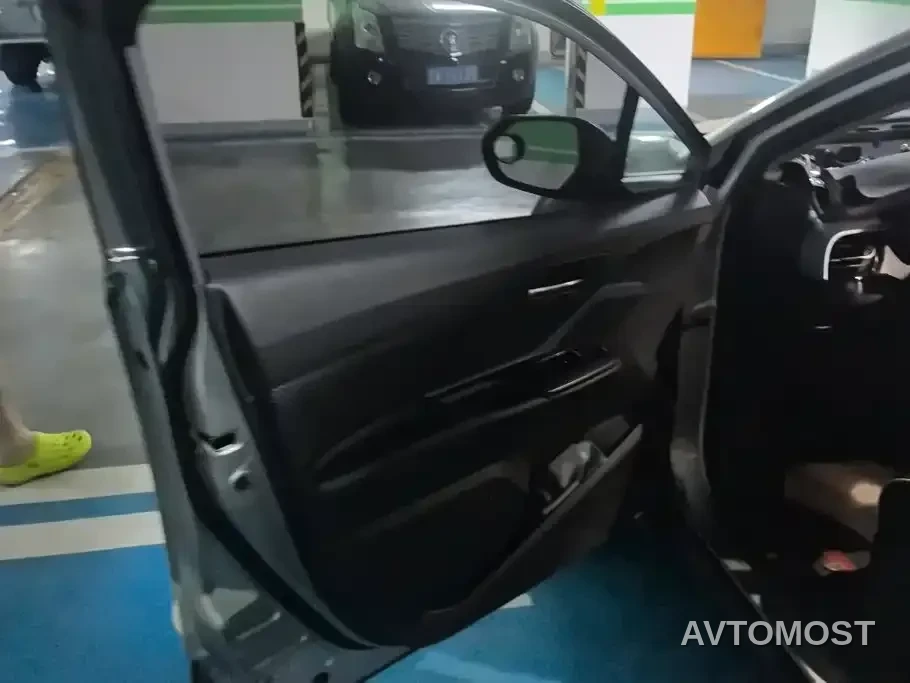 Toyota IZOA 2021 Hybrid 2.0L Yixiang Edition — фото 7