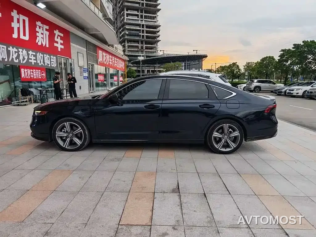 Honda Accord New Energy 2023 2.0L e:PHEV Premium Edition — фото 3
