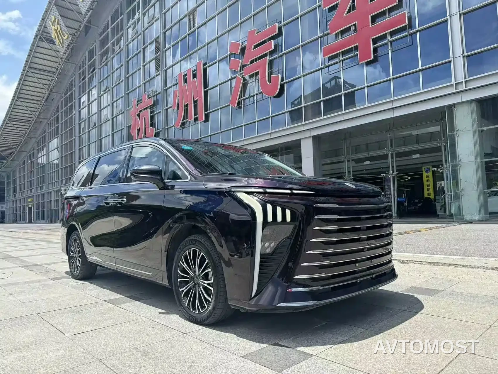 Dongfeng Fengxing Starlight V9 2024 1.5TD 200km Cloud Ladder Series Premium — фото 3