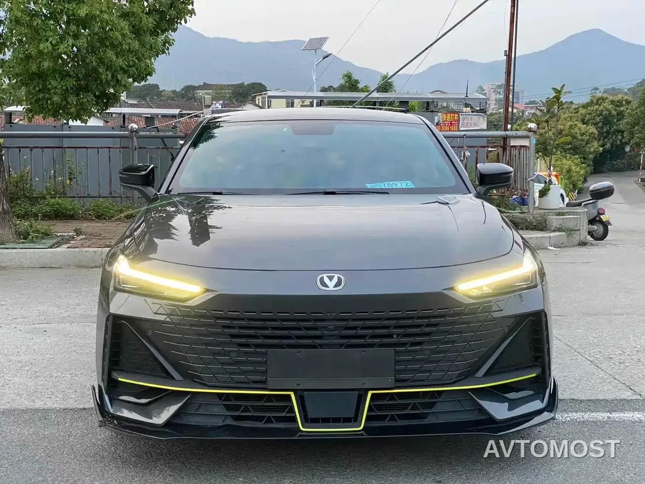 Changan UNI-V 2022 1.5T Sport Edition — фото 2