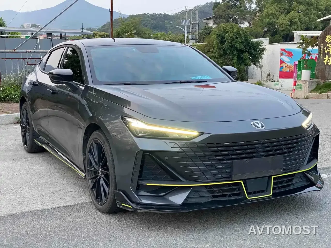 Changan UNI-V 2022 1.5T Sport Edition — фото 3