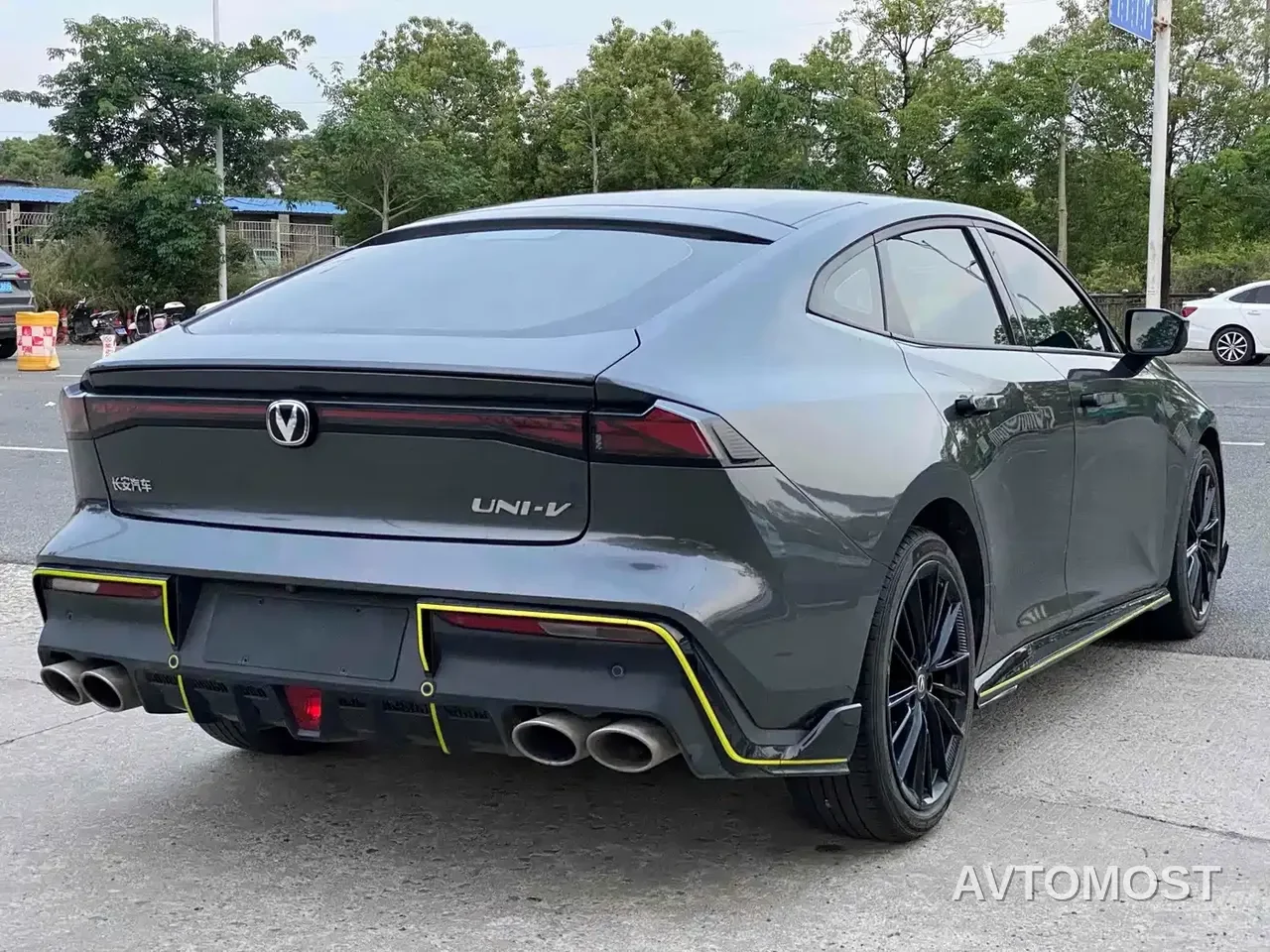 Changan UNI-V 2022 1.5T Sport Edition — фото 7