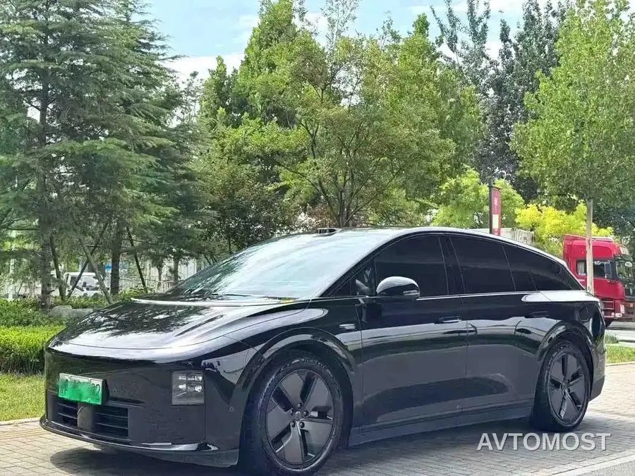 Li Auto i6 2025 2WD Base Model