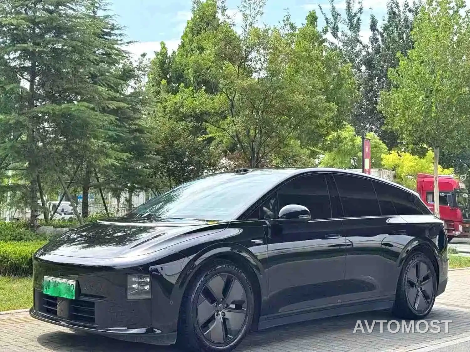 Li Auto i6 2025 2WD Base Model — фото 1
