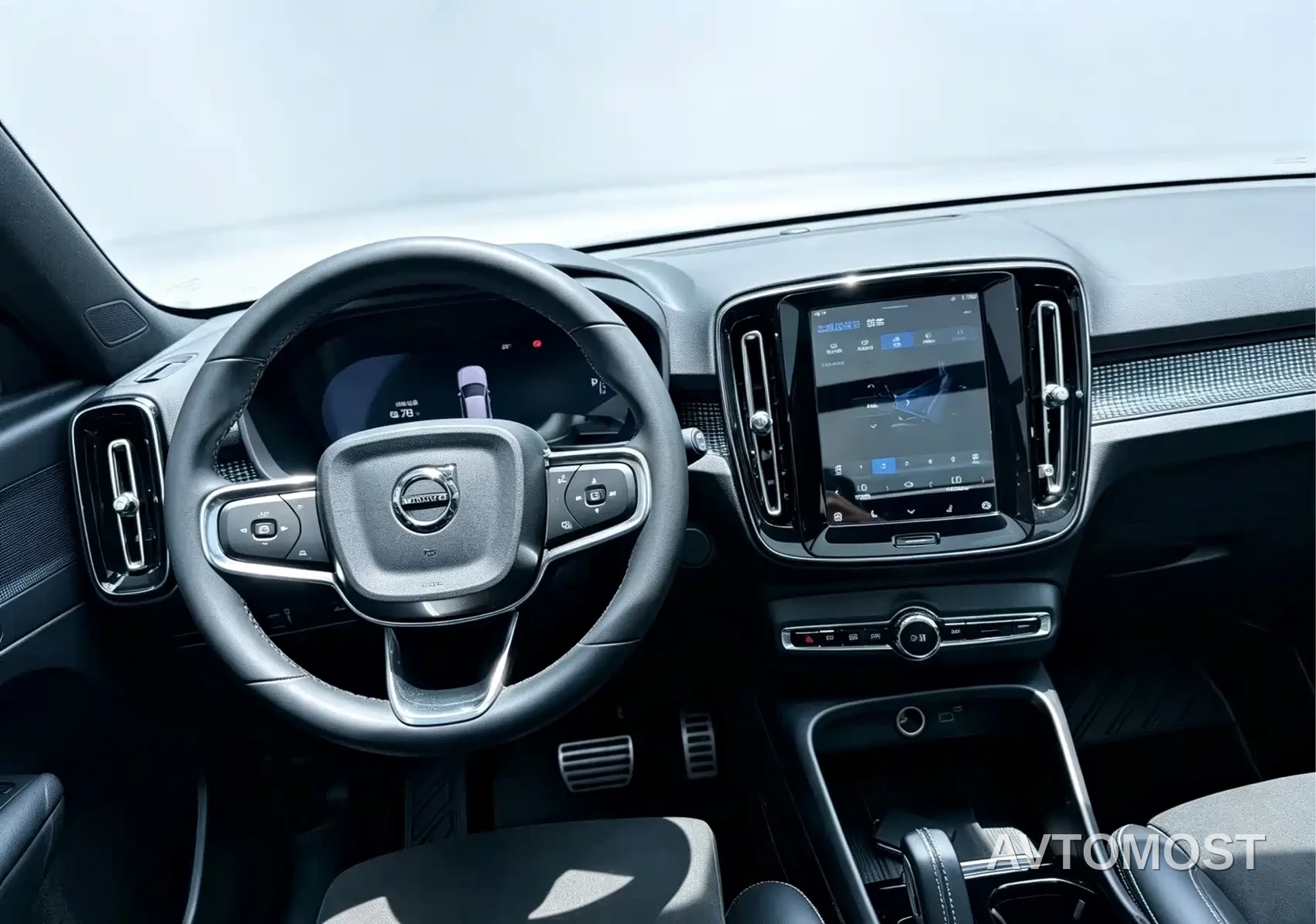 Volvo XC40 New Energy 2021 P8 EV AWD Elegant Sport — фото 6