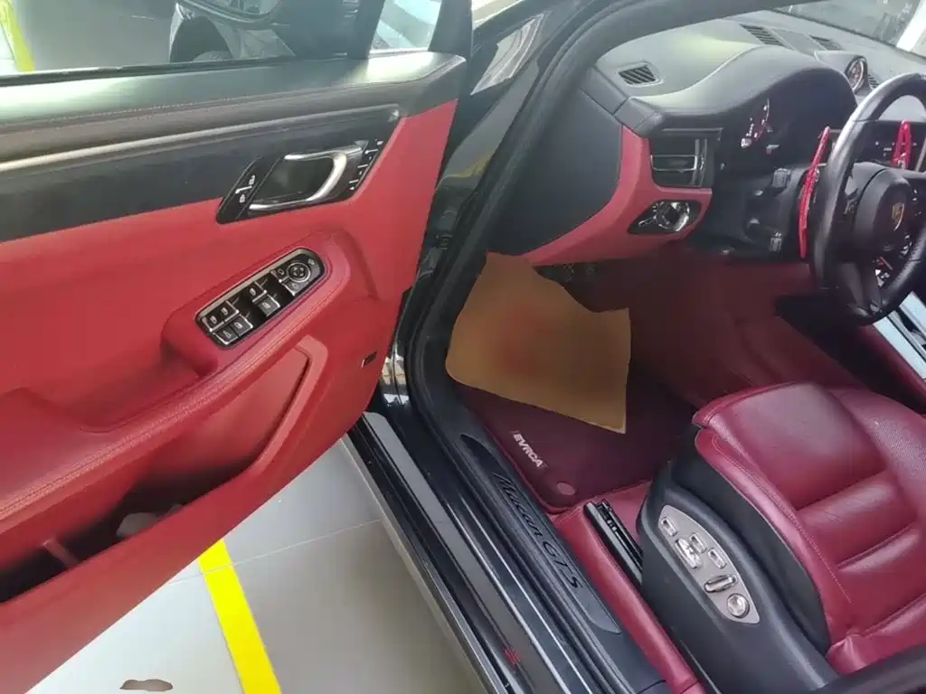Porsche Macan 2022 Macan GTS 2.9T — фото 16
