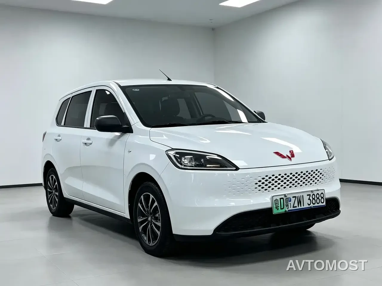 Wuling Hongguang New Energy 2025 Model Range Extender Hybrid 50KM Standard — фото 3