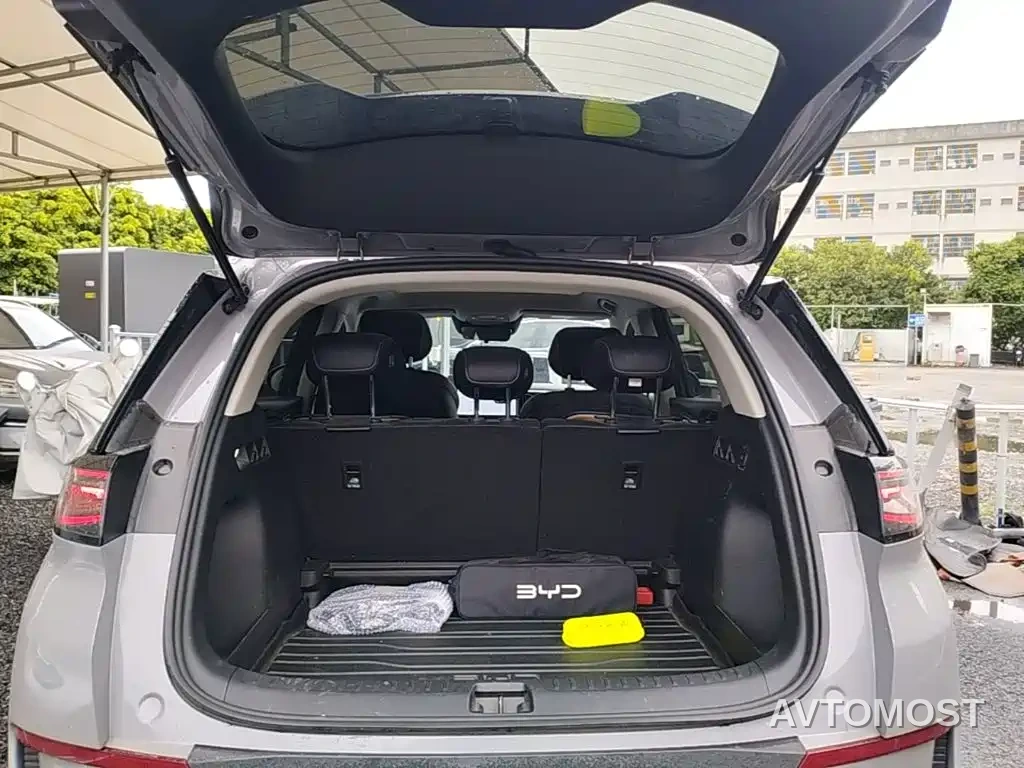 BYD Hai Shi 05 EV 2025 520KM Smart Navigation Edition — фото 11
