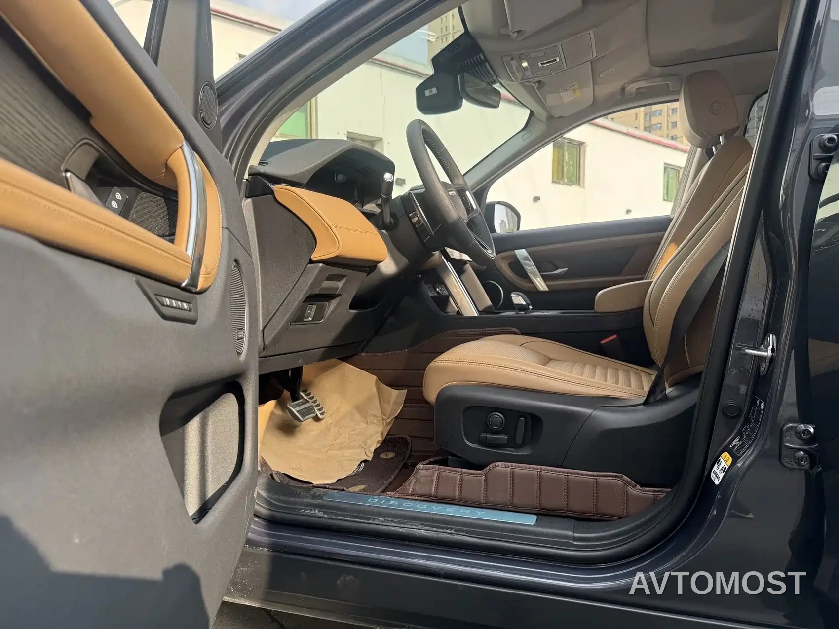 Land Rover Discovery Sport 2024 Luxury Custom Edition — фото 13