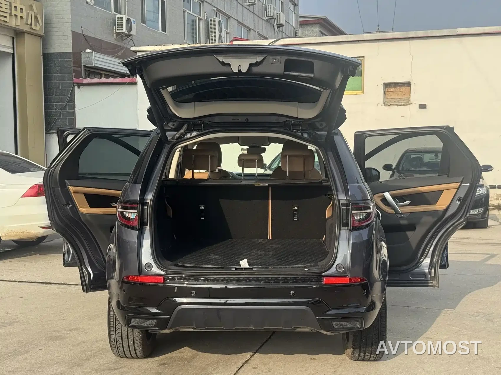 Land Rover Discovery Sport 2024 Luxury Custom Edition — фото 16