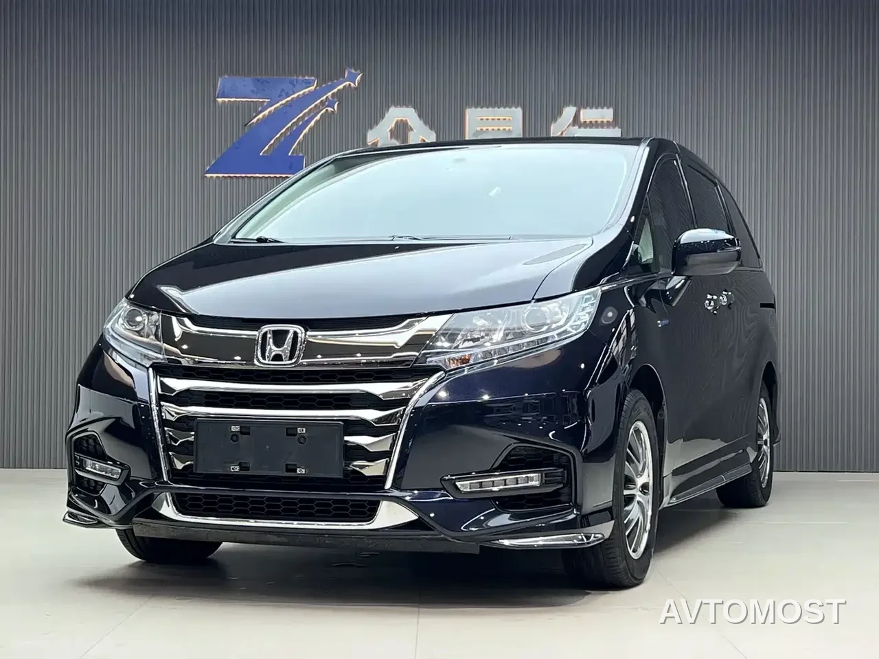 Honda Odyssey 2021 2.0L Sharp Comfort Edition — фото 1
