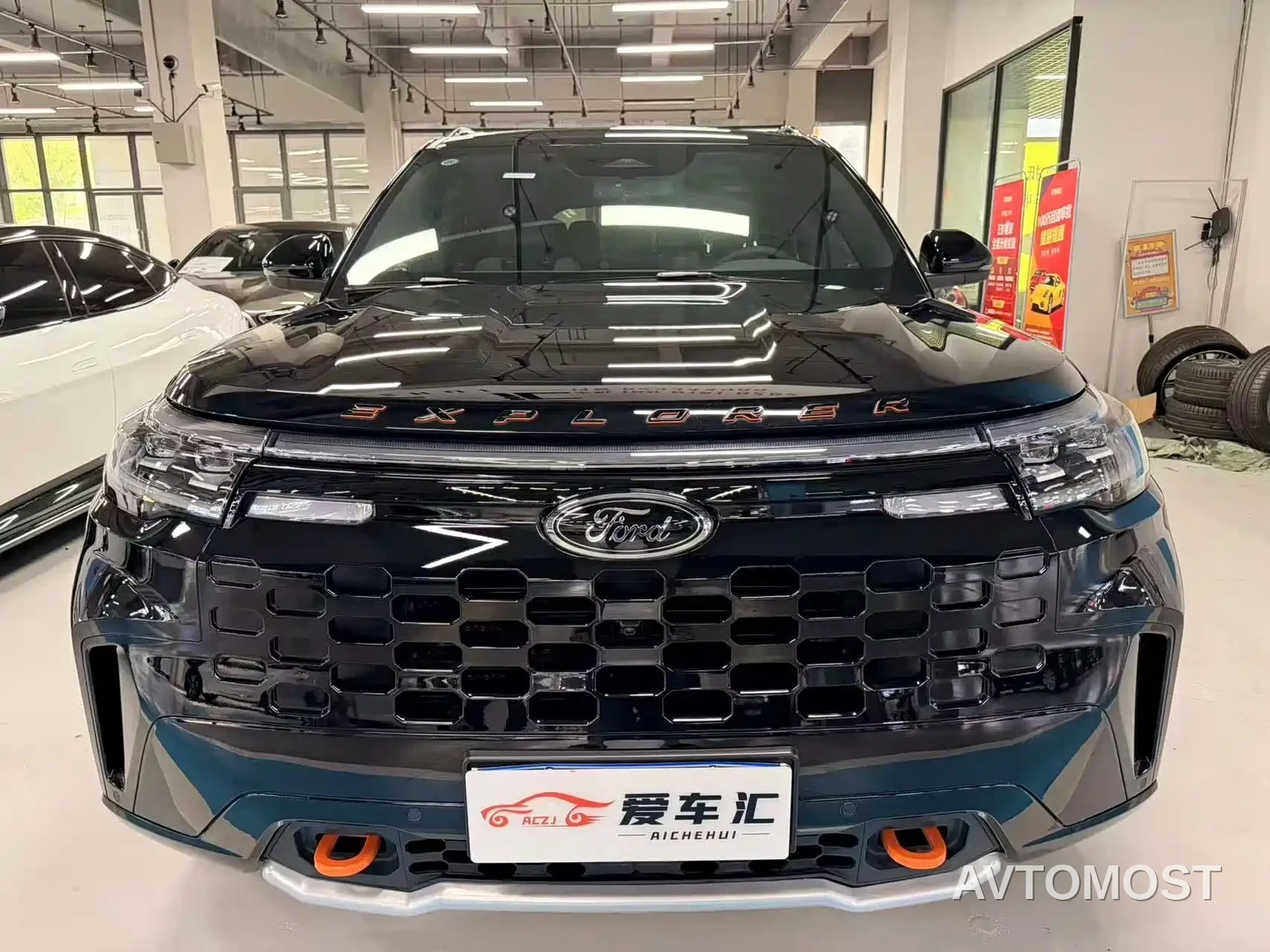 Ford Explorer 2024 2.3T EcoBoost Kunlun Summit Edition 7-Seater — фото 2