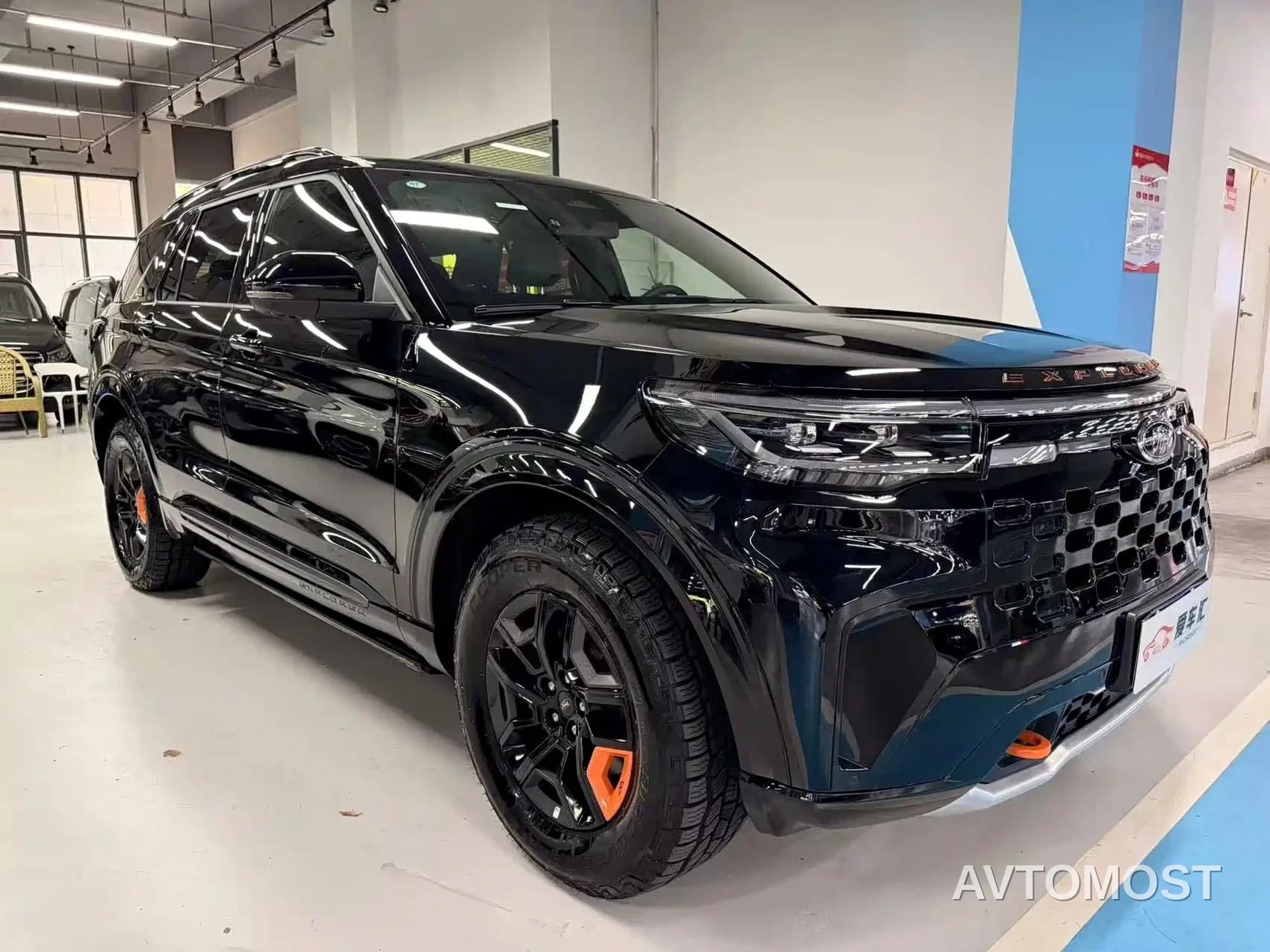 Ford Explorer 2024 2.3T EcoBoost Kunlun Summit Edition 7-Seater — фото 3