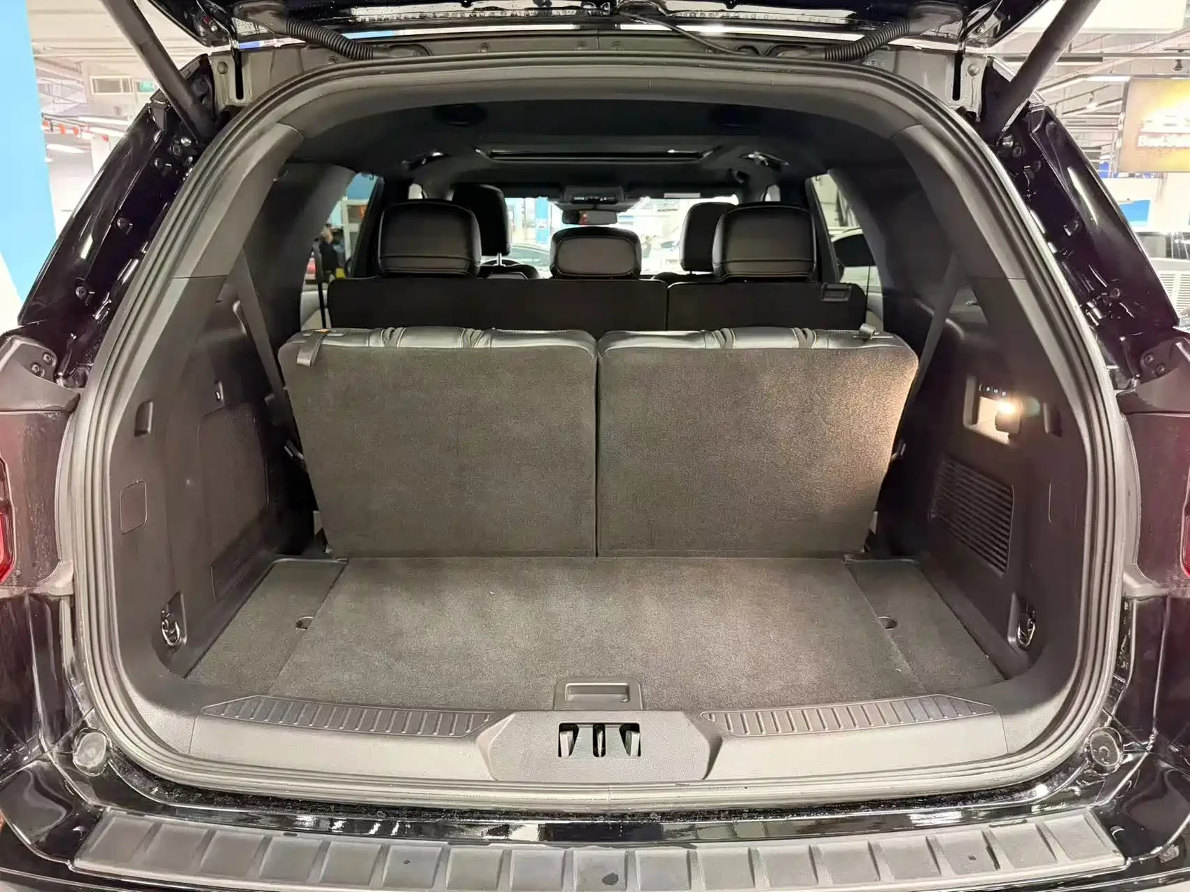 Ford Explorer 2024 2.3T EcoBoost Kunlun Summit Edition 7-Seater — фото 20