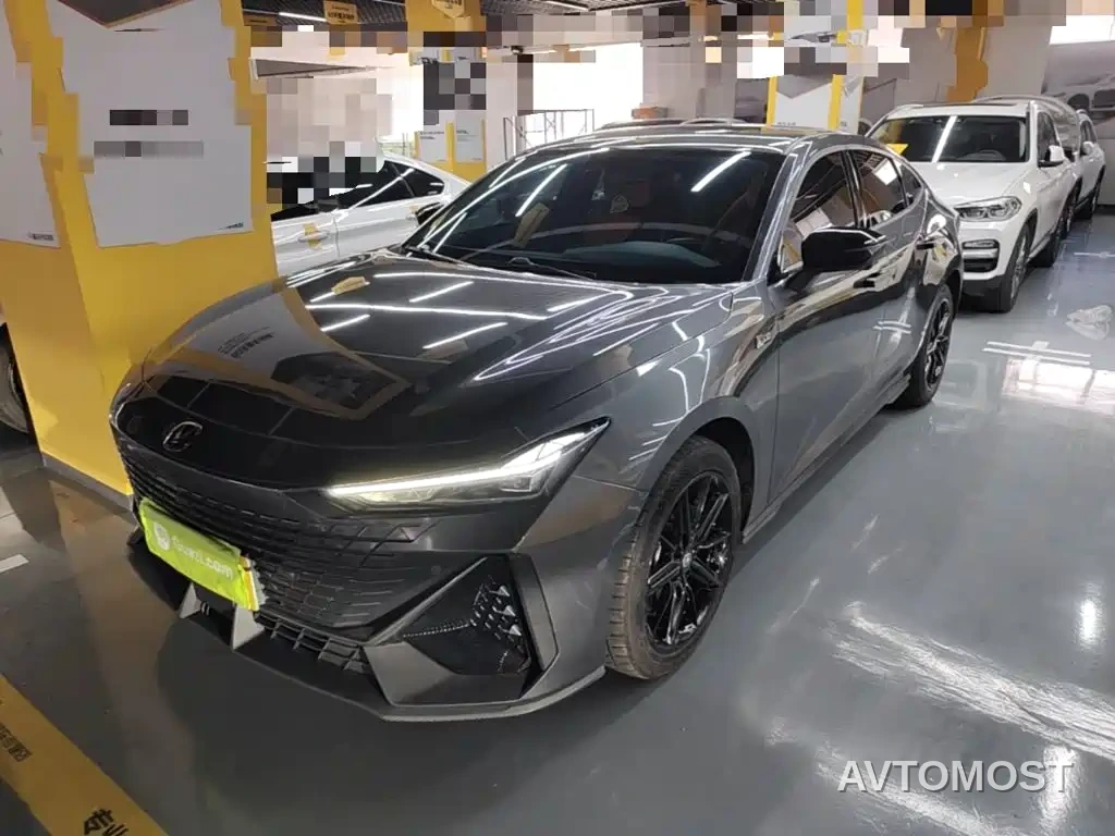 Changan UNI-V iDD 2023 ZhiDian iDD 1.5T 113km Smart Fun Edition — фото 1