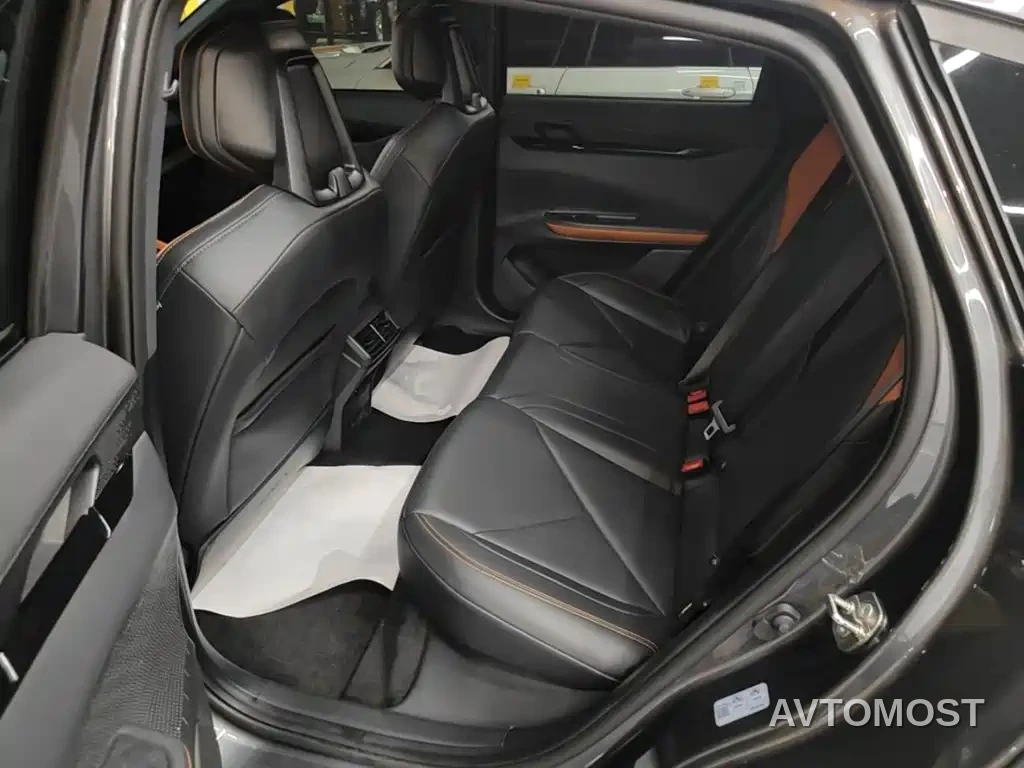 Changan UNI-V iDD 2023 ZhiDian iDD 1.5T 113km Smart Fun Edition — фото 17