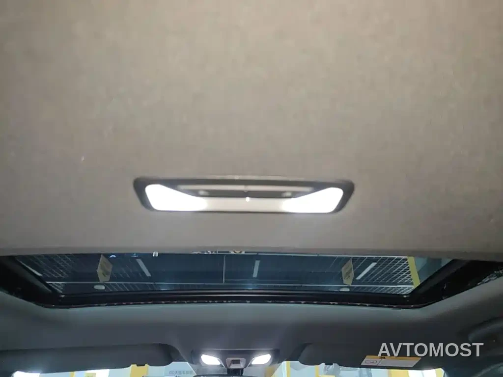 Changan UNI-V iDD 2023 ZhiDian iDD 1.5T 113km Smart Fun Edition — фото 18