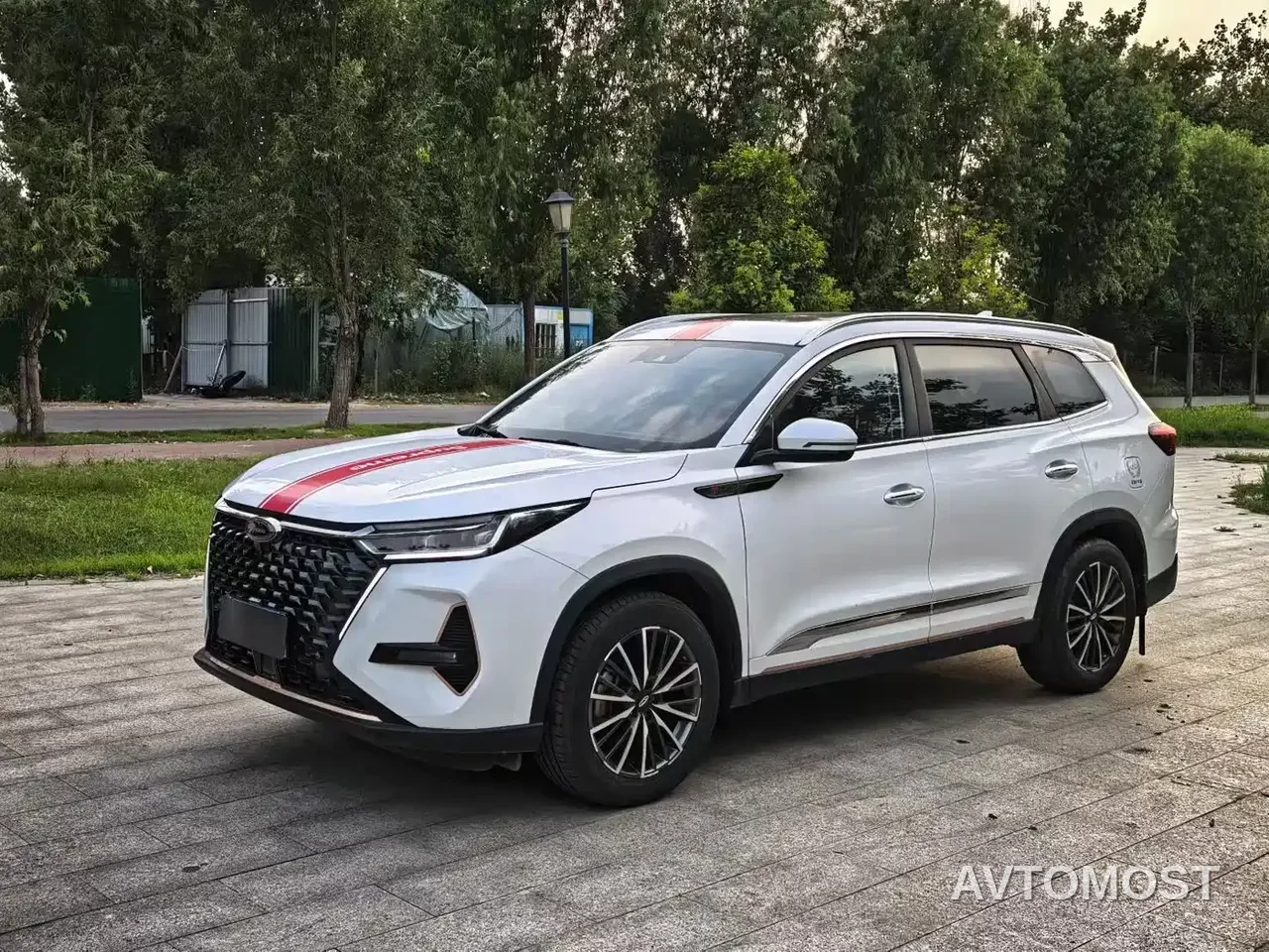 Chery Tiggo 8 PRO 2022 290T 2WD Deep Space Version 5-Seater — фото 1