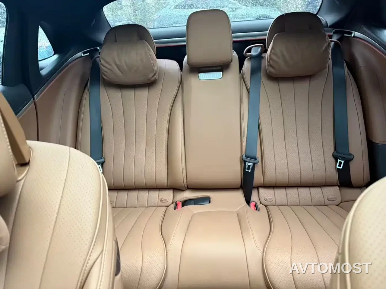 Mercedes-Benz E-Class 2025 E 300 L Luxury — фото 5