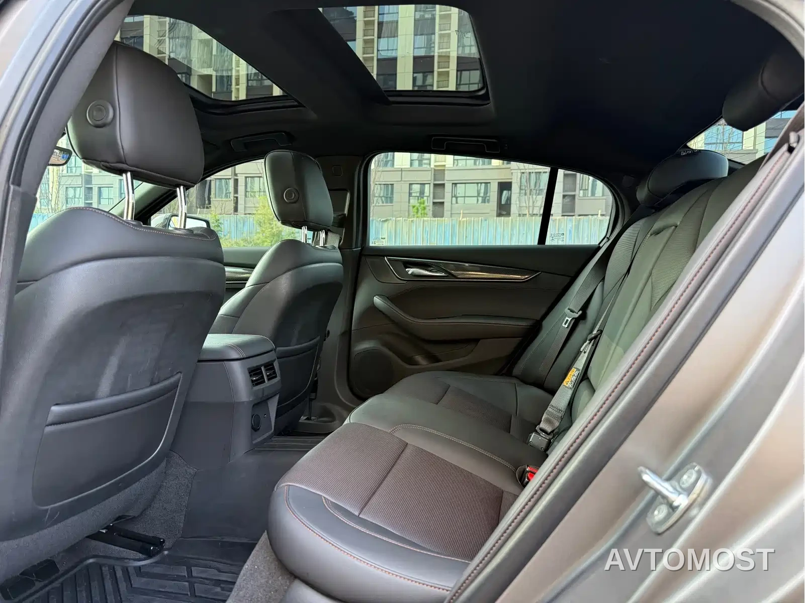 Cadillac CT5 2025 Model 28T Track Performance Edition + Peak Track Package — фото 7