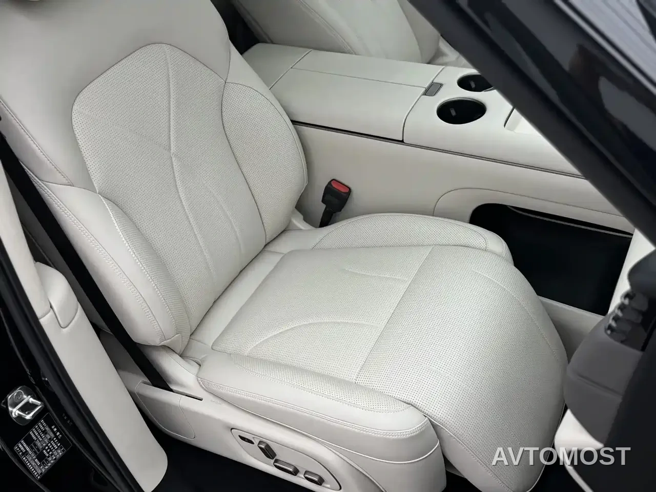 IM LS8 2026 Model Base Version 5-seater — фото 24