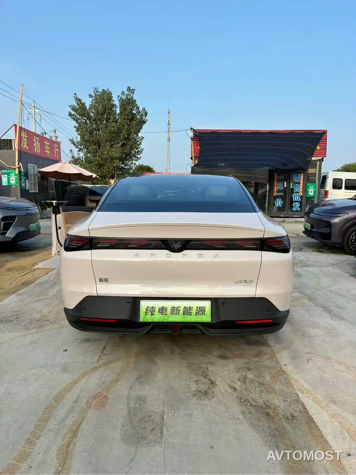 Arcfox Alpha S5 2025 Model 668MAX Divine Edition 200kW — фото 7