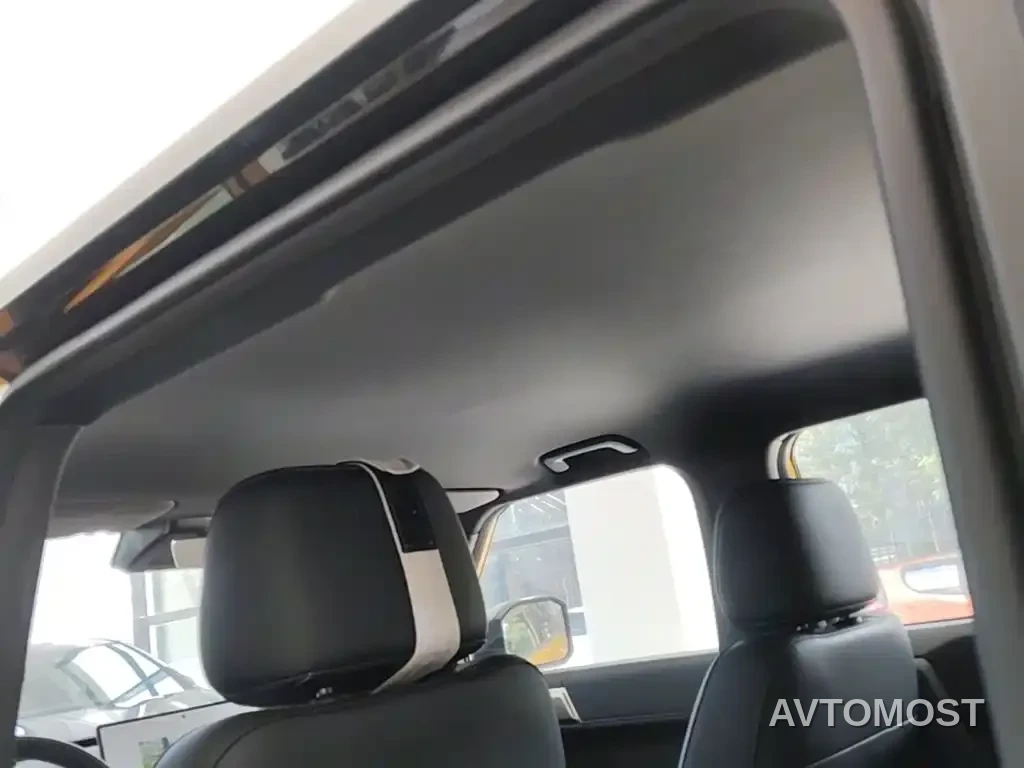 Chery Fengyun Storm X3L 2025 Model 4WD Premium Edition — фото 15