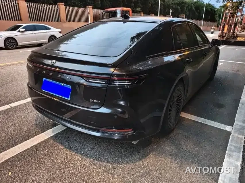 Toyota Crown (Import) 2024 2.5L Ultimate Edition — фото 8