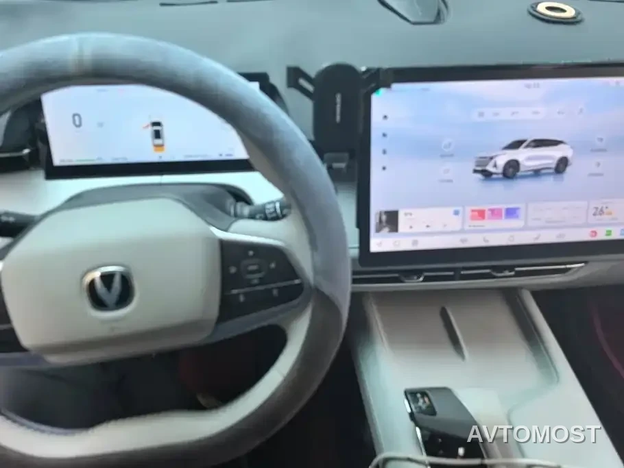 Changan UNI-Z New Energy 2024 Blue Whale iDD 125km Surpassing Edition — фото 9