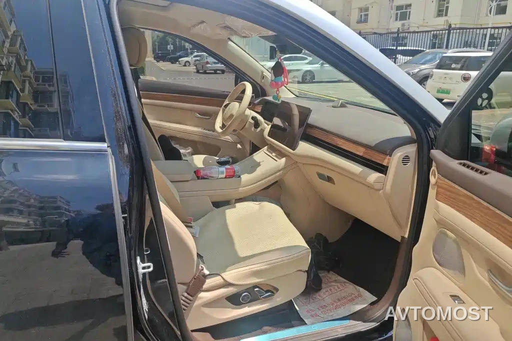 AITO M7 2024 1.5T Smart AWD Max Edition 5-Seater — фото 8