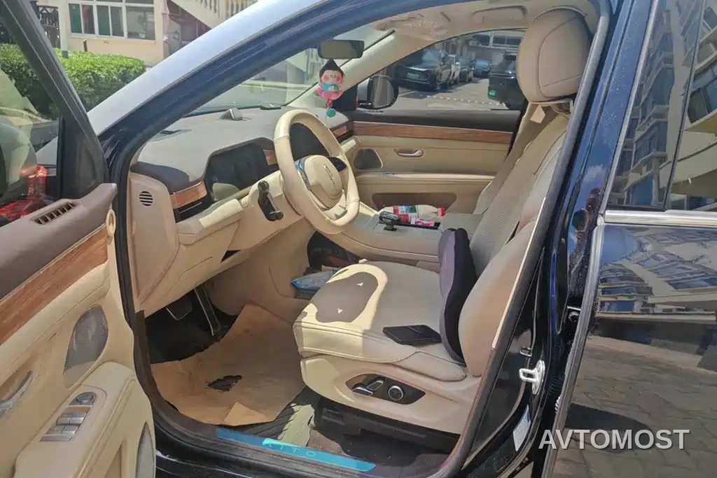 AITO M7 2024 1.5T Smart AWD Max Edition 5-Seater — фото 9