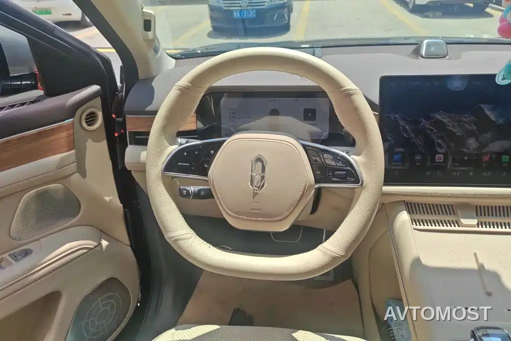 AITO M7 2024 1.5T Smart AWD Max Edition 5-Seater — фото 15
