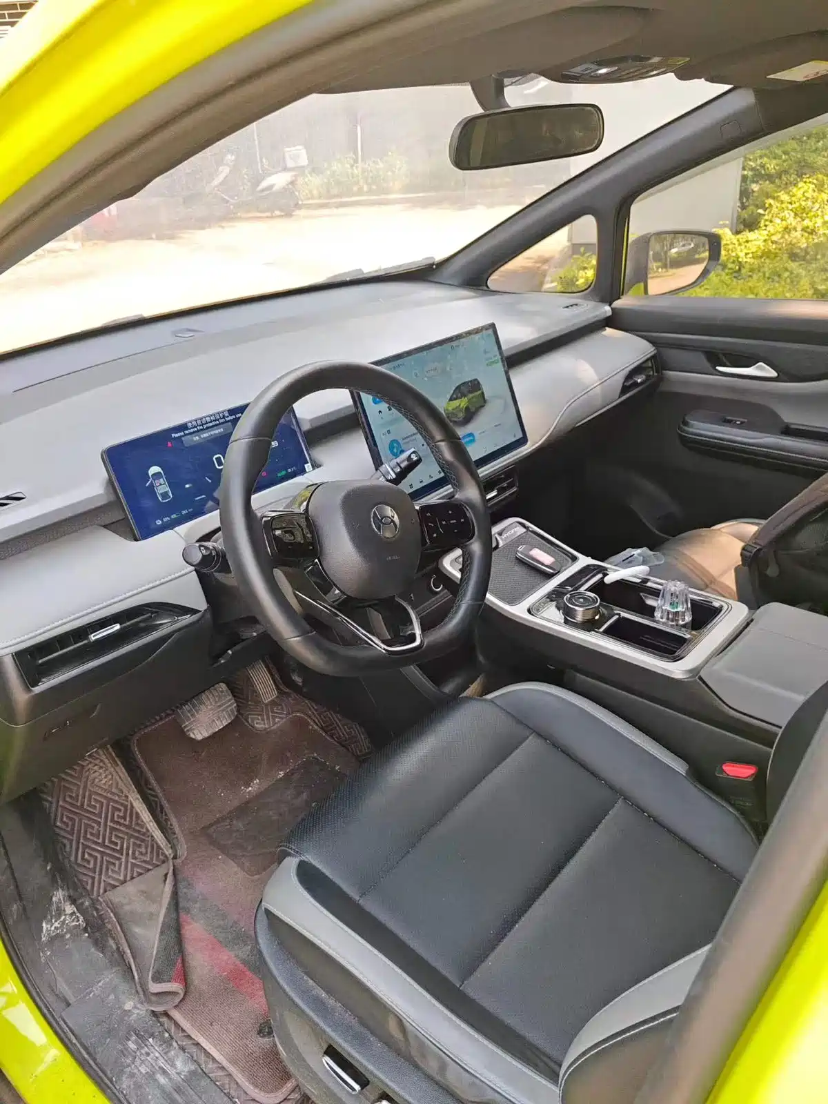 Hycan Z03 2022 Model 510km Trendy Smart Edition 135kW 63.98kWh — фото 6
